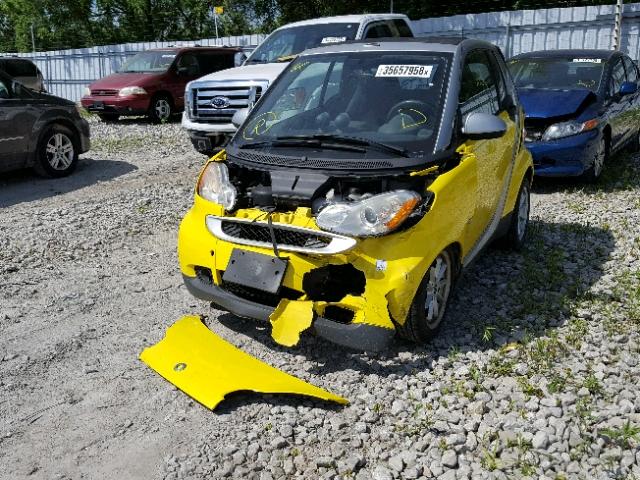 WMEEK31X68K068947 - 2008 SMART FORTWO PAS YELLOW photo 2