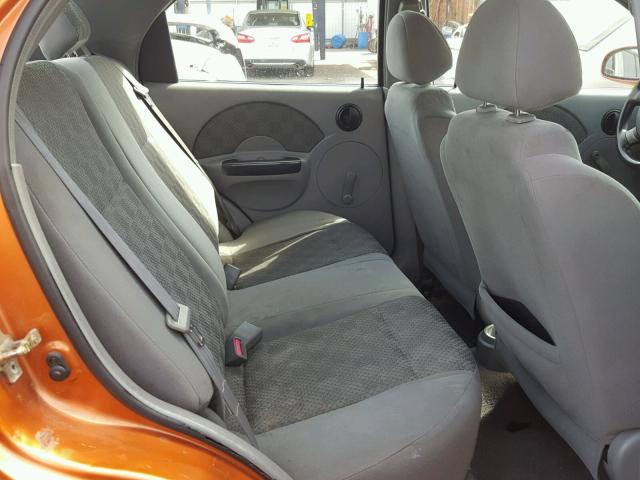 KL1TD52645B484497 - 2005 CHEVROLET AVEO BASE Narıncı foto 6
