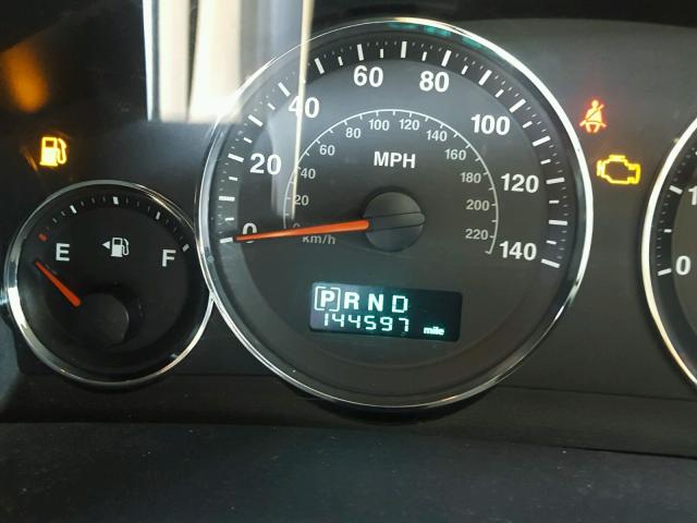 1J8HG68227C503540 - 2007 JEEP COMMANDER 银色 照片 8