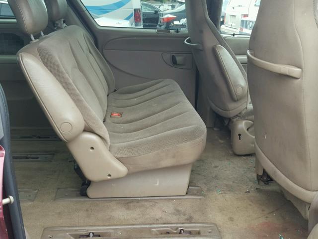 1C4GJ25301B206659 - 2001 CHRYSLER VOYAGER BURGUNDY photo 6