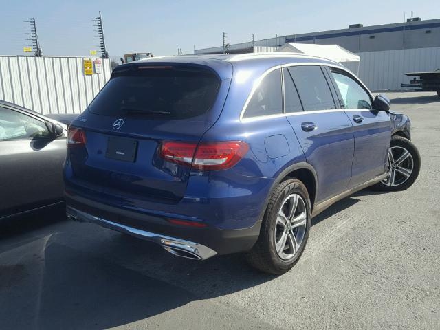 WDC0G4JB6JV053934 - 2018 MERCEDES-BENZ GLC 300 BLUE photo 4