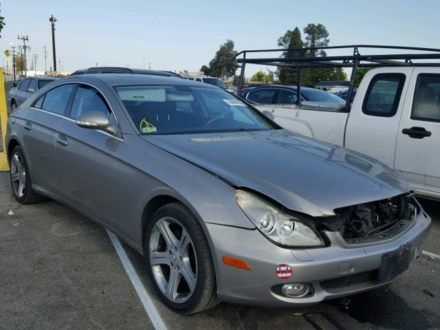 WDDDJ75X36A017090 - 2006 MERCEDES-BENZ CLS 500C GRAY photo 1