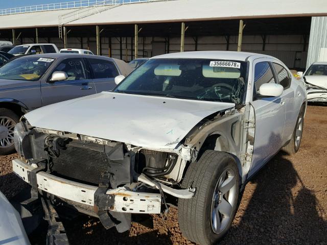 2B3CA4CT7AH305100 - 2010 DODGE CHARGER WHITE photo 2