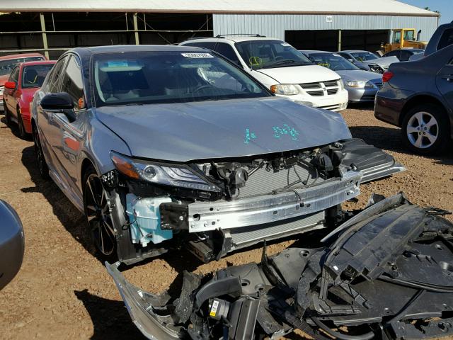 4T1BZ1HK4JU014290 - 2018 TOYOTA CAMRY XSE SILVER photo 1