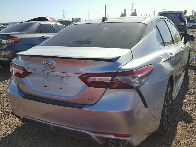 4T1BZ1HK4JU014290 - 2018 TOYOTA CAMRY XSE SILVER photo 4
