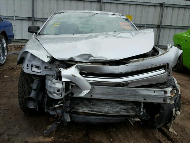 1G1ZG57B39F105576 - 2009 CHEVROLET MALIBU LS 银色 照片 9