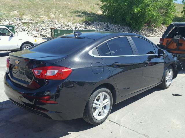 1G1BE5SM8H7214981 - 2017 CHEVROLET CRUZE LT BLACK photo 4