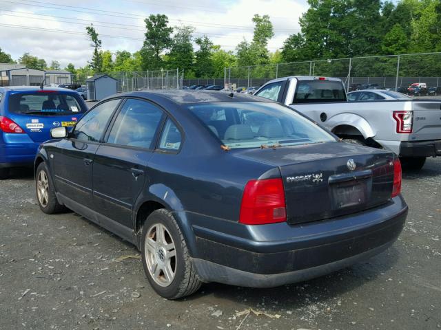 WVWBH63BX1P020279 - 2001 VOLKSWAGEN PASSAT GLX ლურჯი ფოტო 3