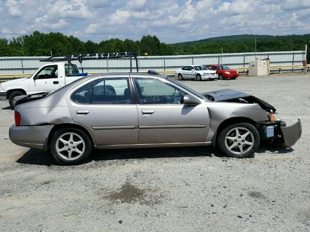 1N4DL01DXYC175396 - 2000 NISSAN ALTIMA XE TAN photo 9