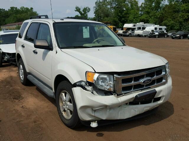 1FMCU9DG9CKC85282 - 2012 FORD ESCAPE XLT WHITE photo 1