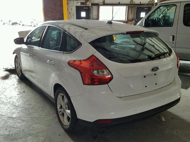 1FADP3K27EL376056 - 2014 FORD FOCUS SE WHITE photo 3