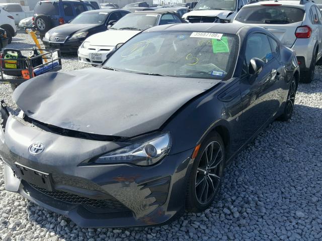 JF1ZNAA16H8703529 - 2017 TOYOTA 86 BASE BLACK photo 2