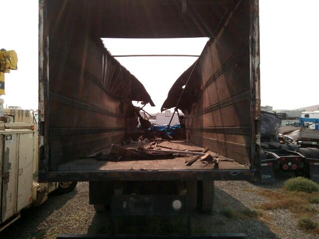 1FVHCYBSX8HZ44266 - 2008 FREIGHTLINER M2 WHITE photo 6