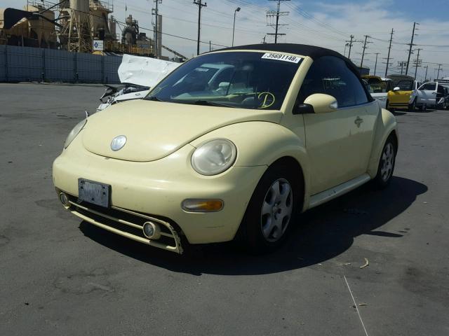 3VWCK21Y03M305360 - 2003 VOLKSWAGEN NEW BEETLE 奶油色 照片 2