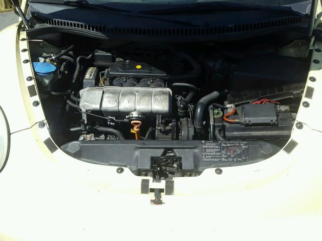 3VWCK21Y03M305360 - 2003 VOLKSWAGEN NEW BEETLE 奶油色 照片 7