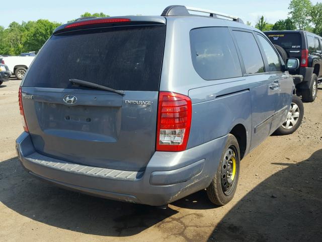 KNDMC233676040844 - 2007 HYUNDAI ENTOURAGE GRAY photo 4