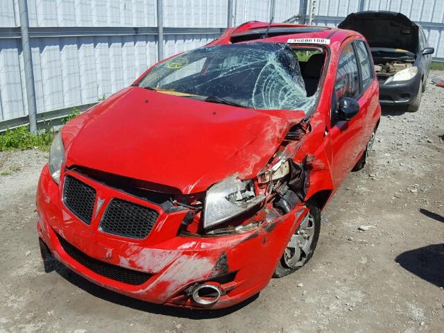 KL2TX65E69B398061 - 2009 PONTIAC G3 WAVE SE RED photo 2