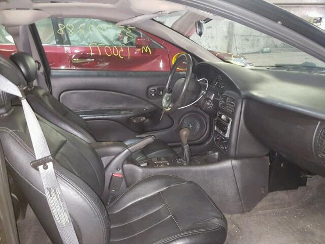 1G8ZR12741Z107069 - 2001 SATURN SC2 YELLOW photo 5