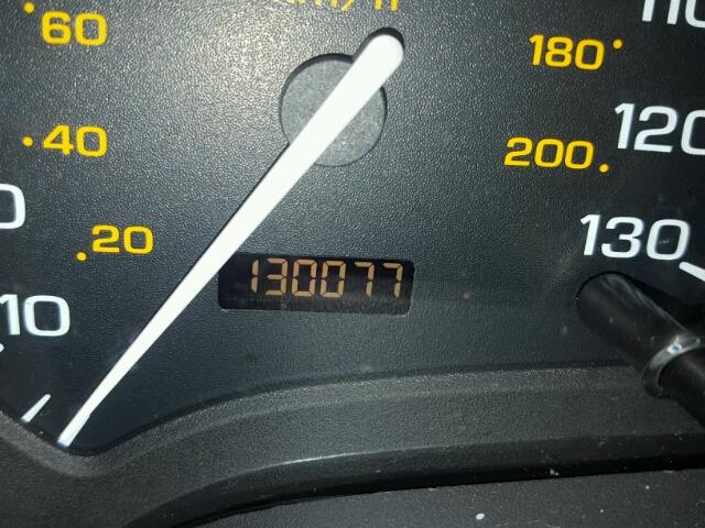 1G8ZR12741Z107069 - 2001 SATURN SC2 YELLOW photo 8