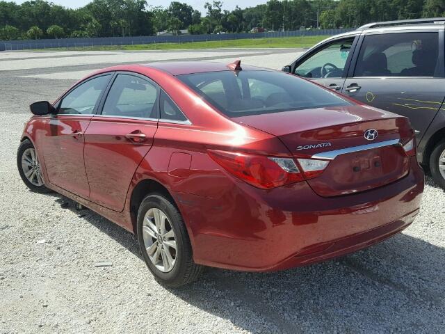 5NPEB4AC0BH004653 - 2011 HYUNDAI SONATA GLS RED photo 3