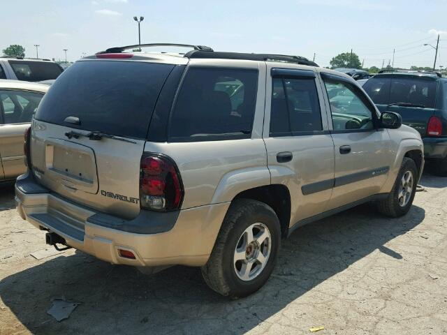 1GNDT13S142179114 - 2004 CHEVROLET TRAILBLAZE BROWN photo 4