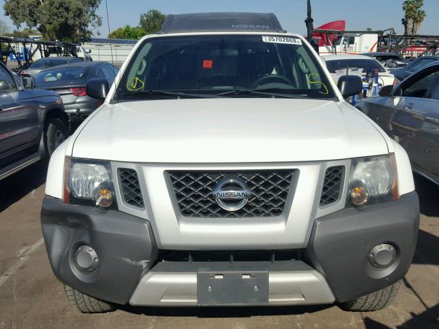 5N1AN0NU8DN810224 - 2013 NISSAN XTERRA X WHITE photo 9