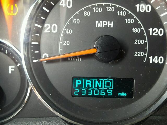 1J8HG48N66C245830 - 2006 JEEP COMMANDER 银色 照片 8