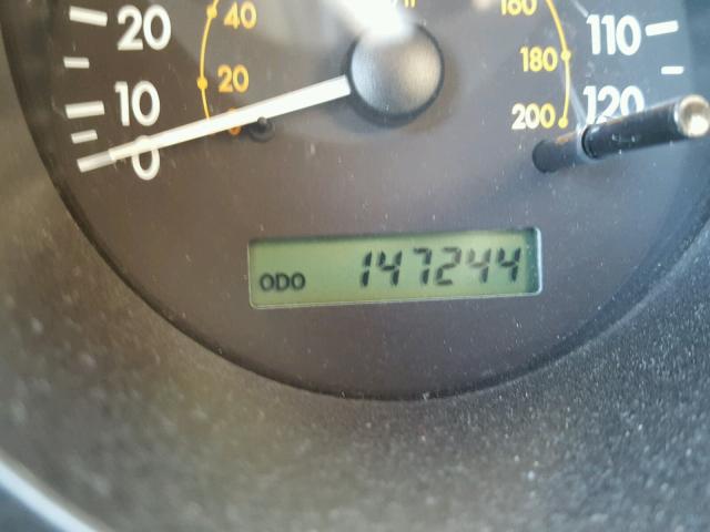 KL1TJ52674B240706 - 2004 CHEVROLET AVEO LS WHITE photo 8