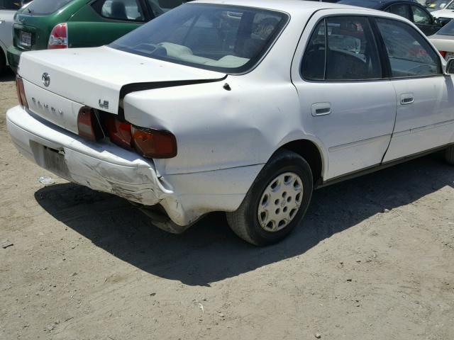 JT2BG12K8T0392540 - 1996 TOYOTA CAMRY DX WHITE photo 9