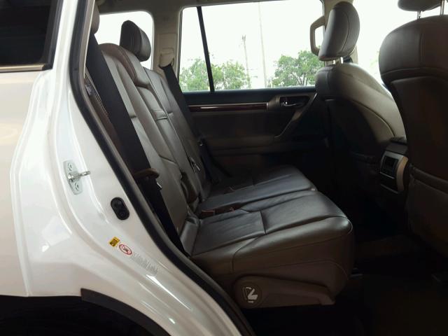 JTJBM7FX2G5134724 - 2016 LEXUS GX BASE WHITE photo 6