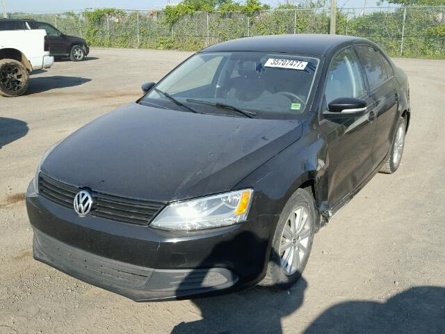 3VWDK7AJ3CM301517 - 2012 VOLKSWAGEN JETTA BLACK photo 2