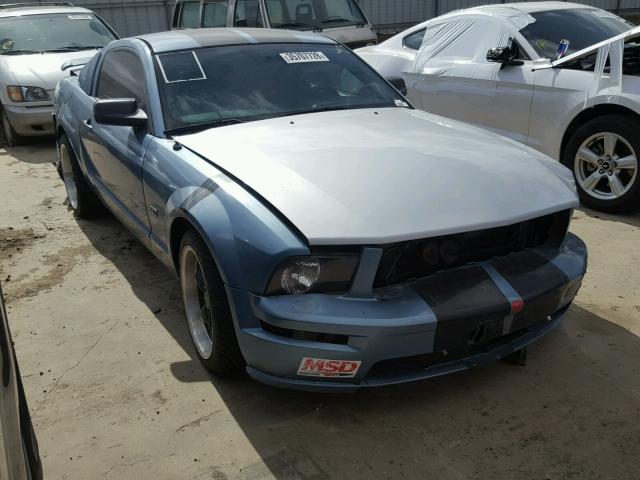 1ZVFT82H355173490 - 2005 FORD MUSTANG GT BLUE photo 1