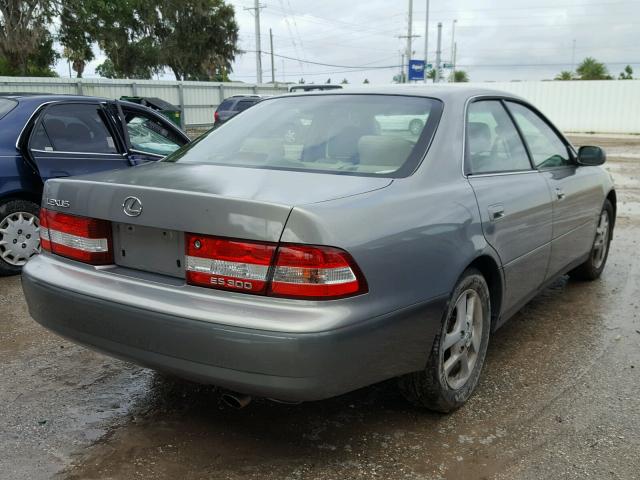 JT8BF28G010323761 - 2001 LEXUS ES 300 SILVER photo 4