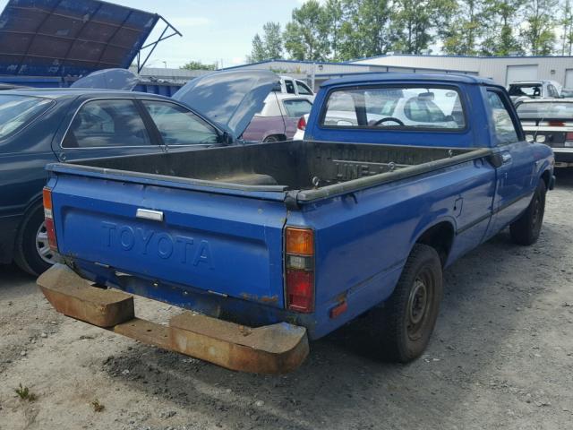 JT4RN44E8C0094039 - 1982 TOYOTA PICKUP 3/4 BLUE photo 4