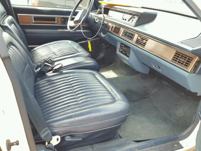 1G3CW69B1G1323318 - 1986 OLDSMOBILE 98 REGENCY WHITE photo 5