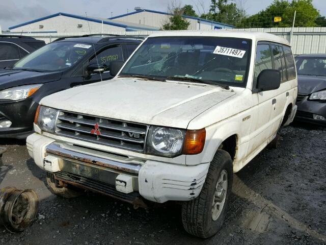 JA4MR31H7XJ004865 - 1999 MITSUBISHI MONTERO WHITE photo 2