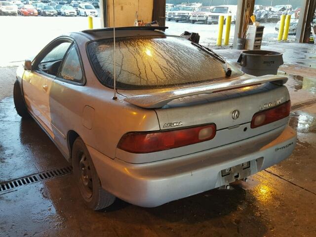 JH4DC446XSS018817 - 1995 ACURA INTEGRA SE SILVER photo 3