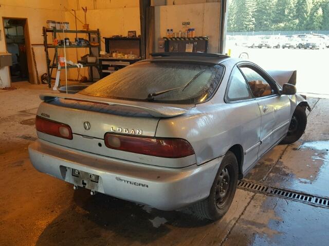 JH4DC446XSS018817 - 1995 ACURA INTEGRA SE SILVER photo 4