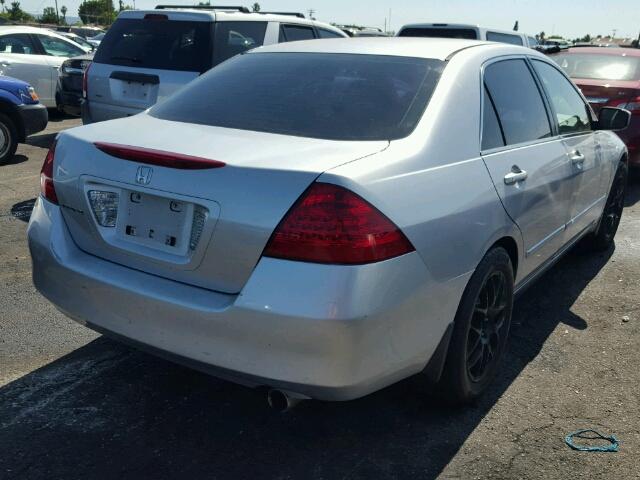 1HGCM564X7A221085 - 2007 HONDA ACCORD LX SILVER photo 4