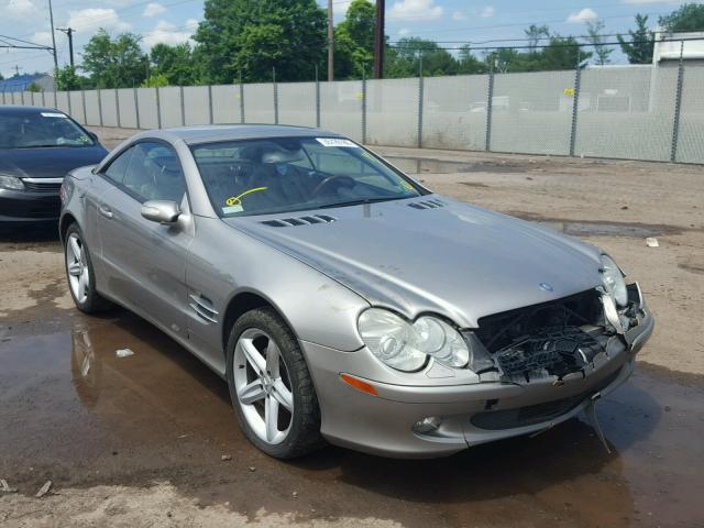 WDBSK75F25F105246 - 2005 MERCEDES-BENZ SL 500 SILVER photo 1