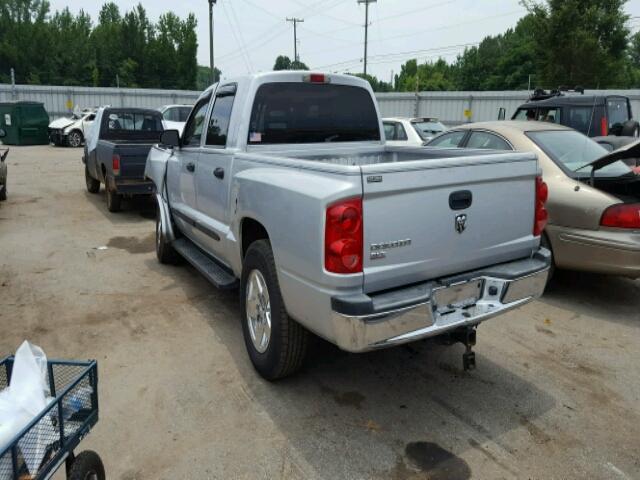 1D7HW48KX5S156160 - 2005 DODGE DAKOTA QUA SILVER photo 3