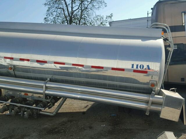 10BEA5216GP003069 - 2016 BEAL TANKER SILVER photo 5