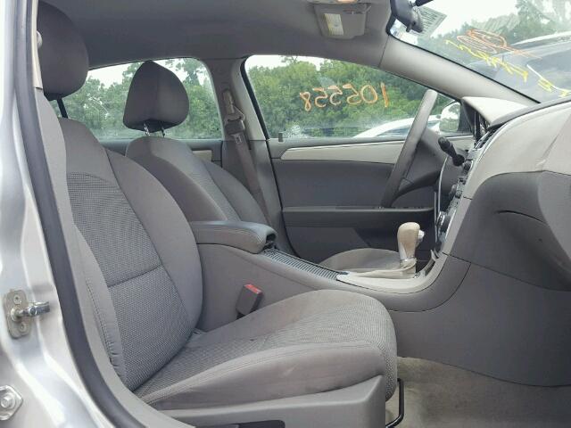 1G1ZA5EUXCF389737 - 2012 CHEVROLET MALIBU LS 银色 照片 5