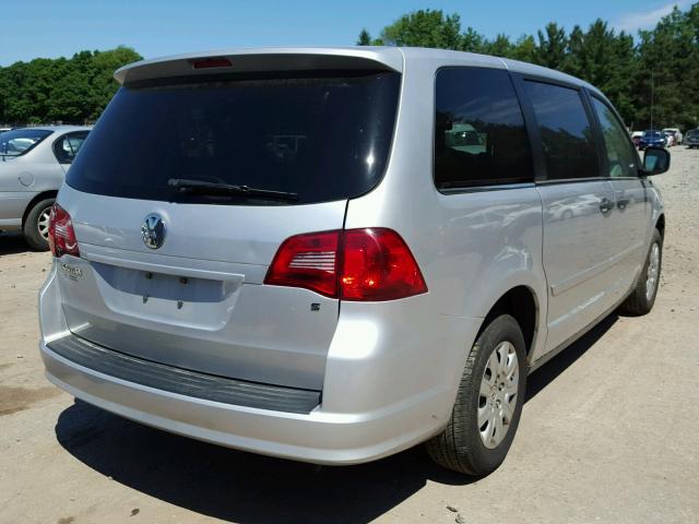 2V4RW4D14AR407672 - 2010 VOLKSWAGEN ROUTAN S SILVER photo 4