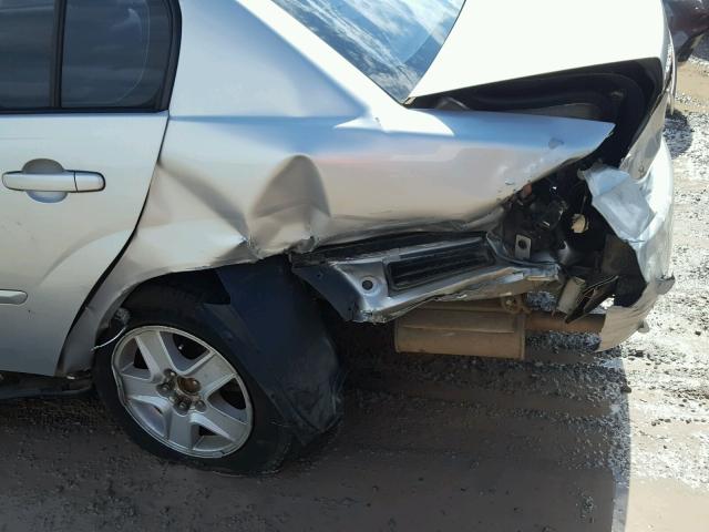 1G1ZT54804F140833 - 2004 CHEVROLET MALIBU LS 银色 照片 9