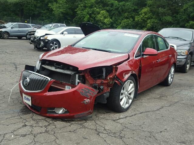 1G4PS5SK5D4157232 - 2013 BUICK VERANO RED photo 2