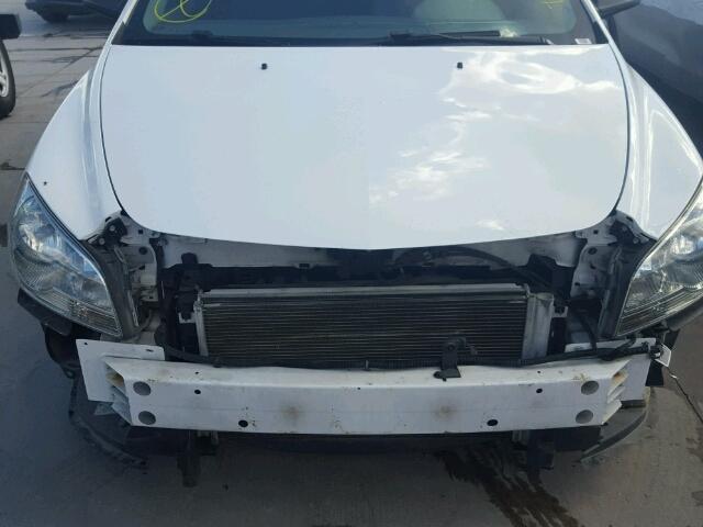 1G1ZA5EU6BF146330 - 2011 CHEVROLET MALIBU LS WHITE photo 9
