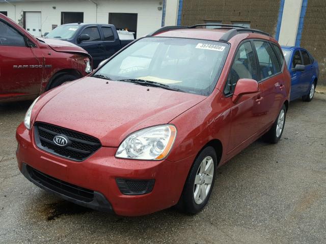 KNAFG525887219042 - 2008 KIA RONDO BASE RED photo 2