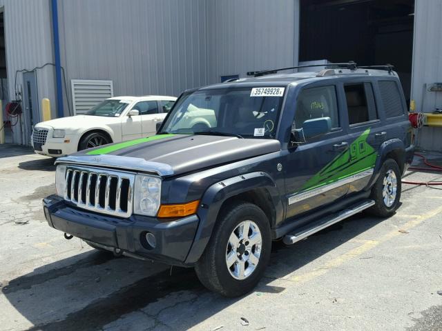 1J8HG582X6C306012 - 2006 JEEP COMMANDER CHARCOAL photo 2