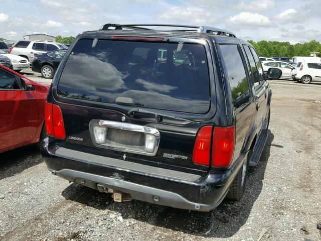 5LMFU28A6YLJ32187 - 2000 LINCOLN NAVIGATOR BLACK photo 4